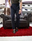 Pantalone modello Caruso con fibbie laterali