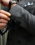 Abito sartoriale doppio petto gessato antracite