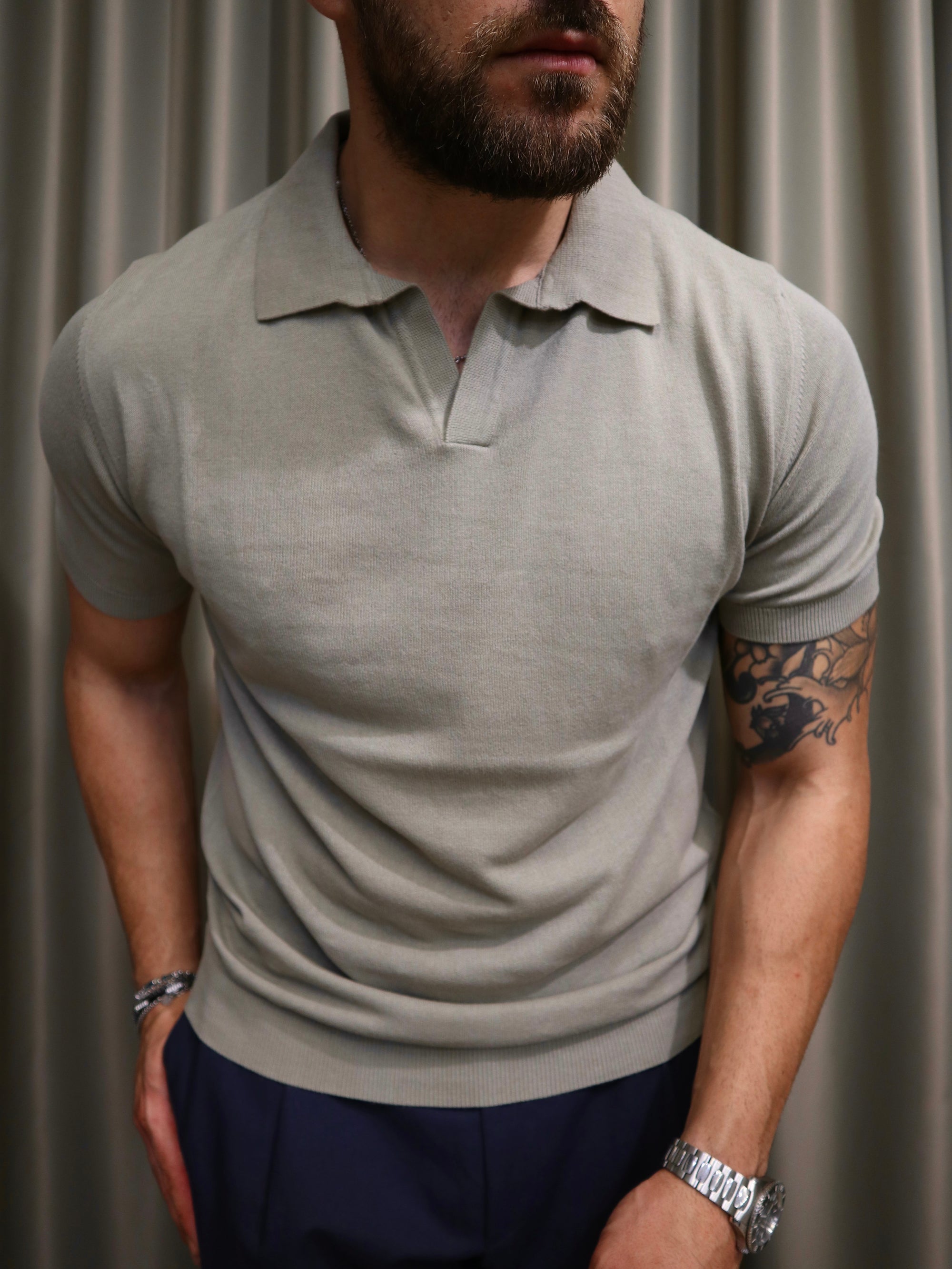 Polo scollo V 100% cotone