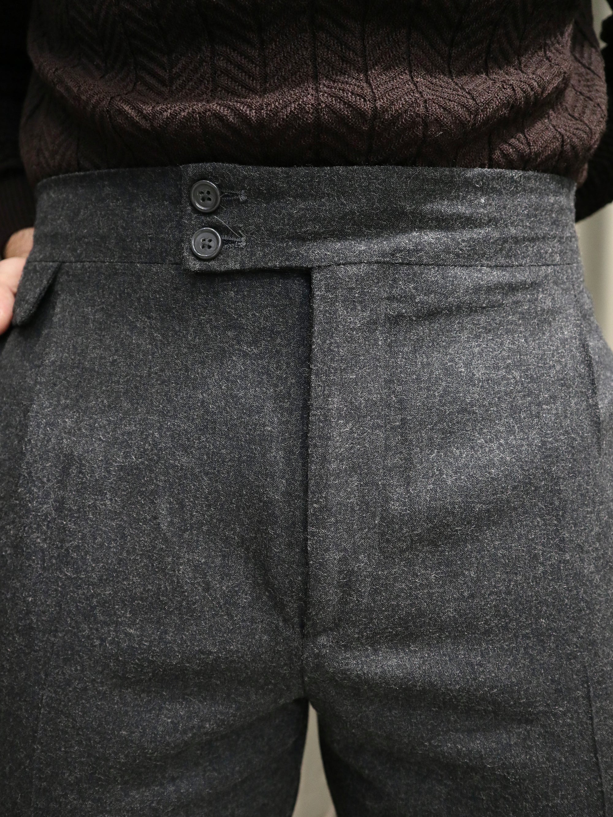 Pantalone con fibbie laterali mod wild in flanella