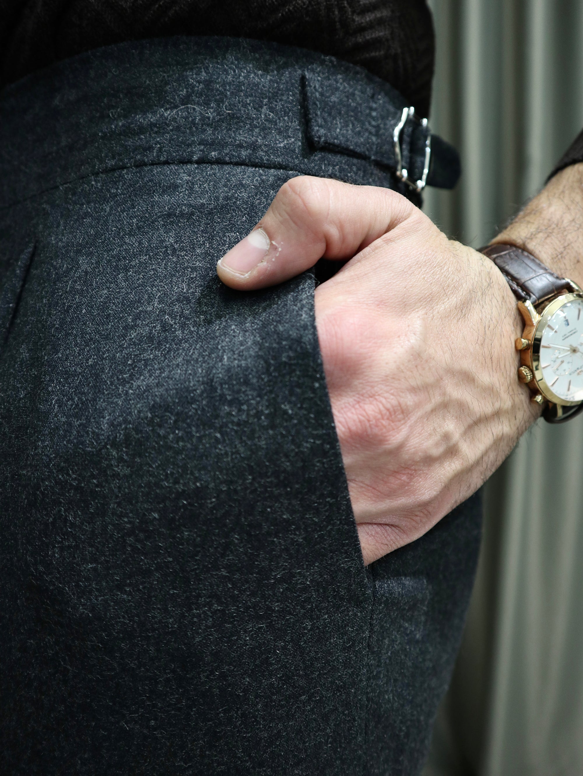 Pantalone con fibbie laterali mod wild in flanella