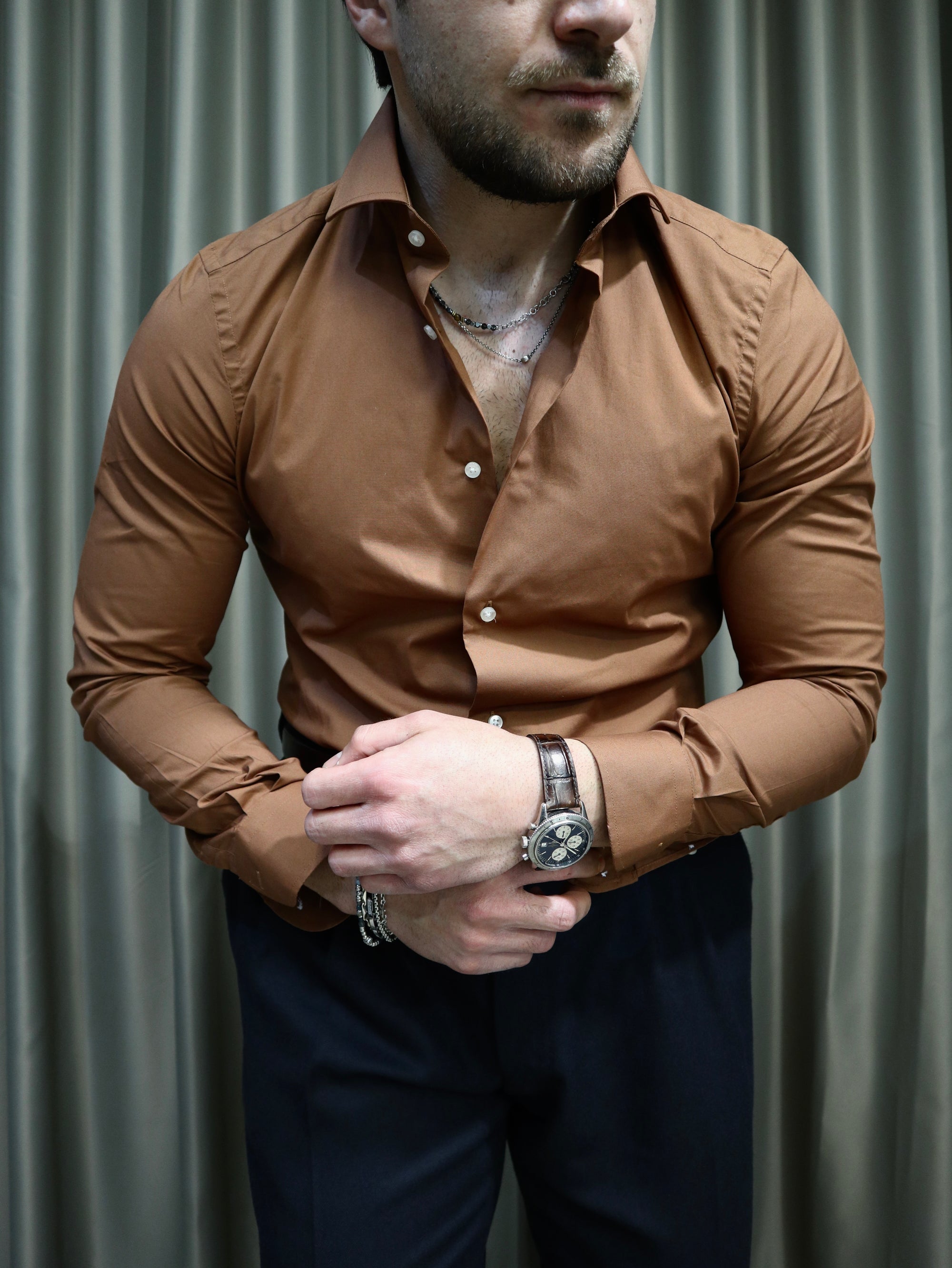 Camicia basic slim puro cotone ruggine