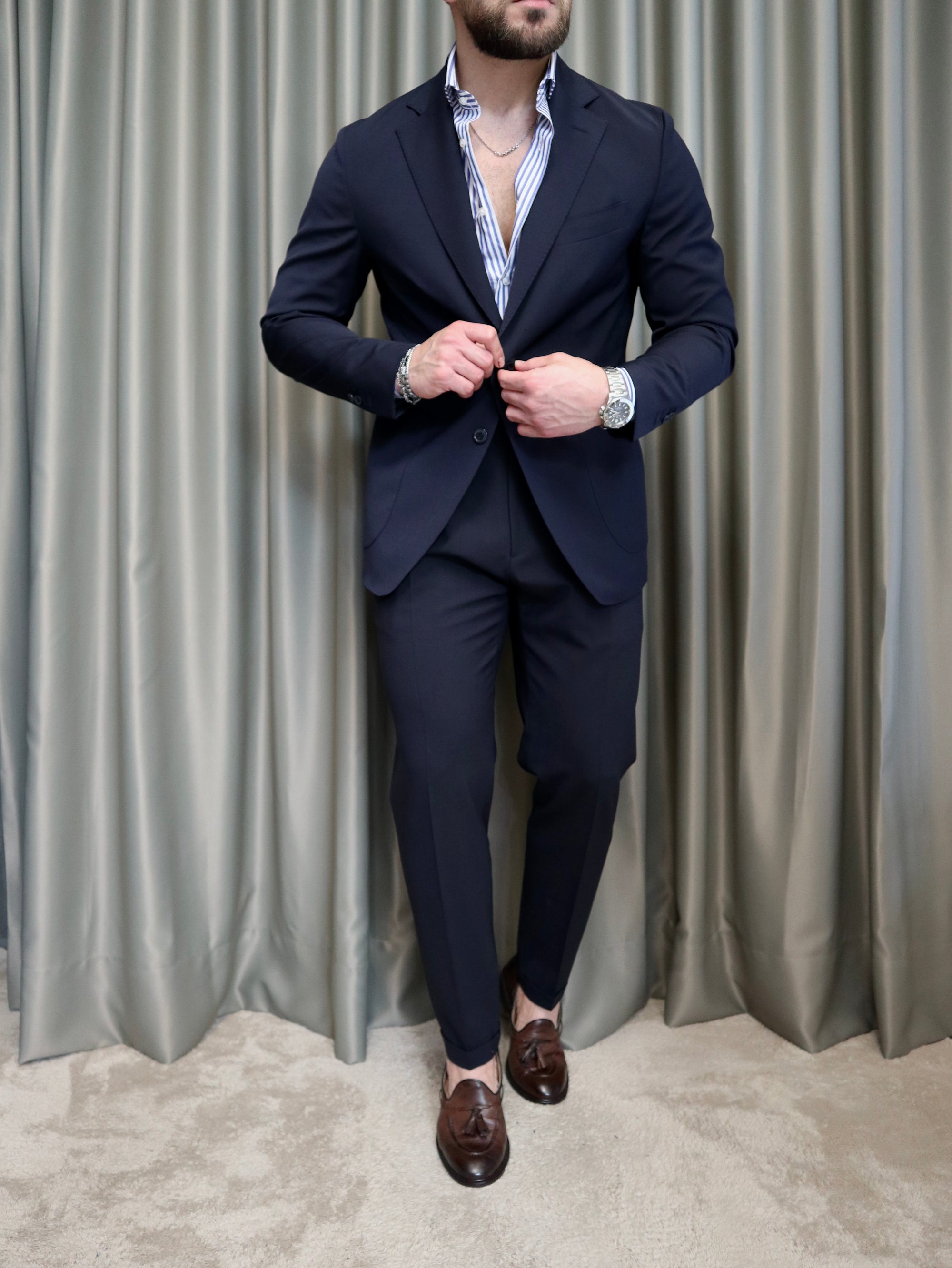 Abito semisartoriale decostruito