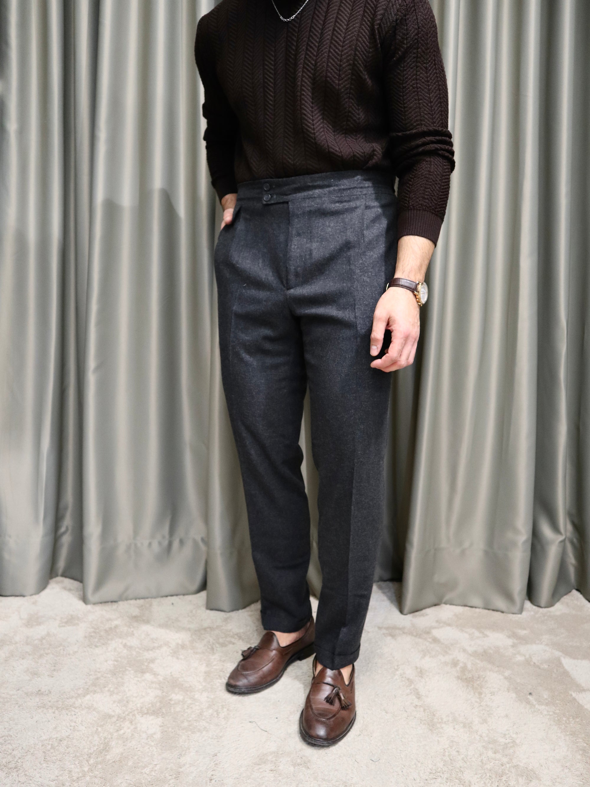 Pantalone con fibbie laterali mod wild in flanella