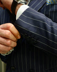 Abito Sartoriale doppio petto gessato blu.